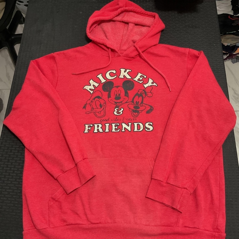 Disney Hoodie Mens XL Red Mickey & Friends Graphic Pullover Sweatshirt‎ Fleece